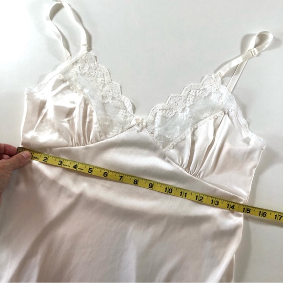 Vintage Ashley Taylor White Slip Dress Women’s 34 B with Lace Trim, Size Small - Picture 7 of 12